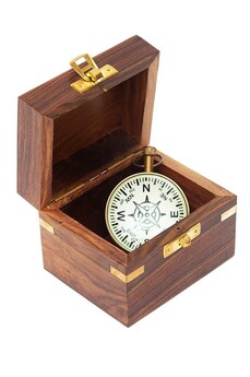 Часы в деревянной подарочной коробке Secret De Maison ( mod. 40710 ) латунь/дерево манго, D5см, высота 6см, античная медь/коричневый