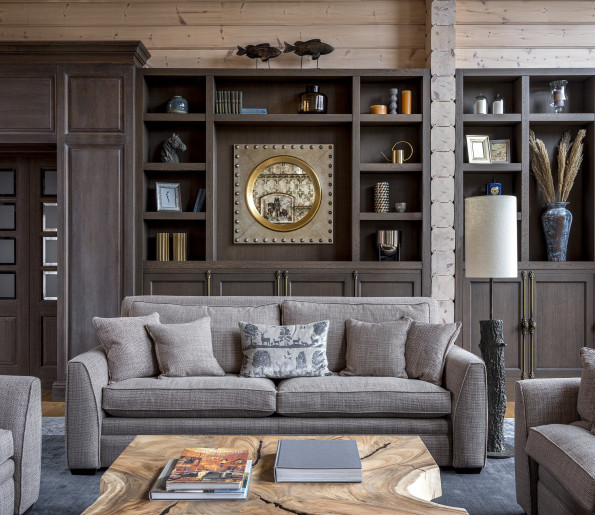 Натуральные материалы и природные мотивы: Интерьер дачи в Подмосковье.