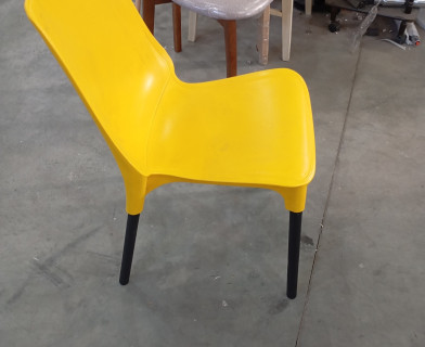 Стул GENIUS (mod 75) / 1 шт. в упаковке металл/пластик, 46x56x84cм, желтый/черные ножки