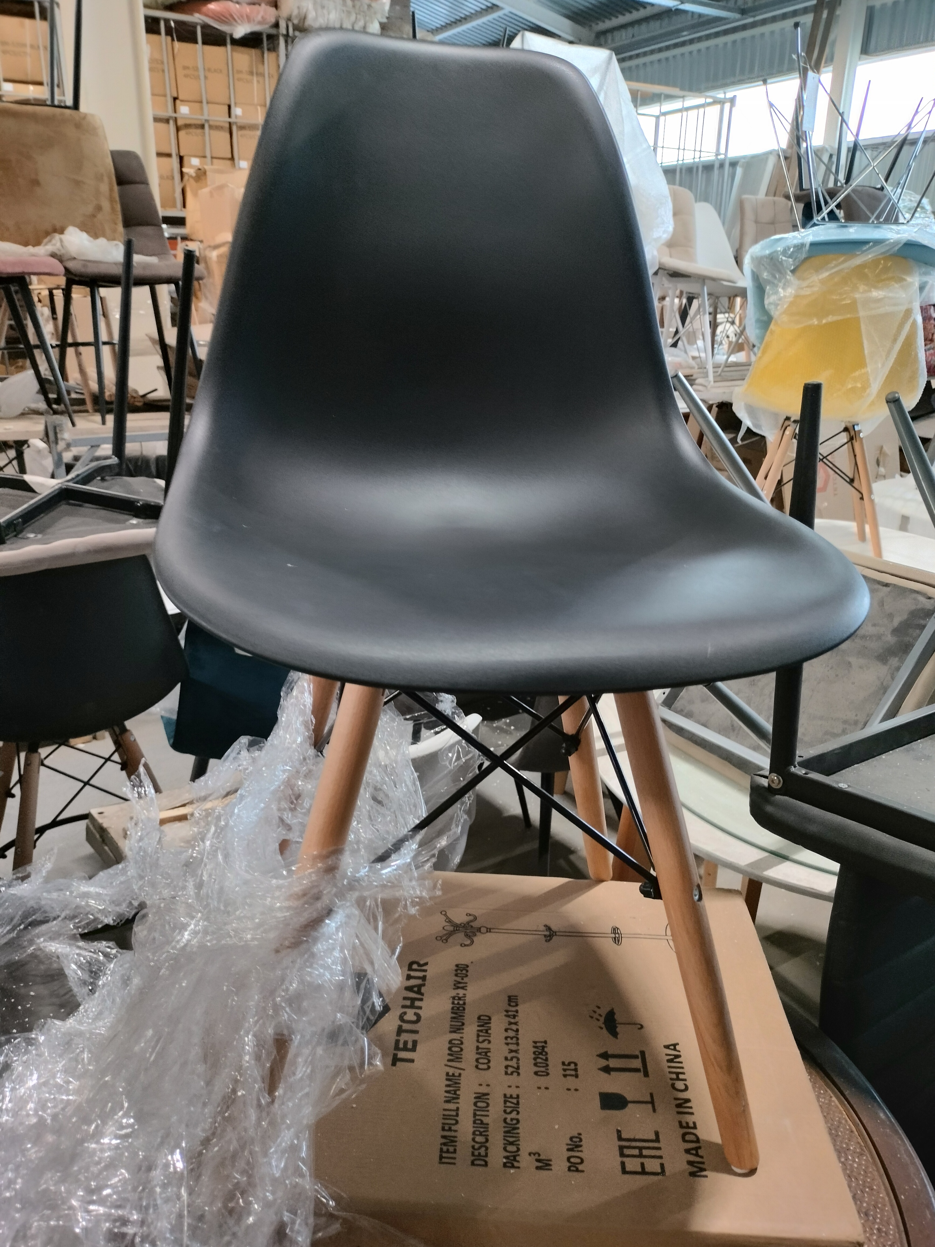Стул CINDY (EAMES) (mod. 1801) / 1 шт. в упаковке дерево бук/металл/сиденье пластик, 45x51x82 см, Black (черный)