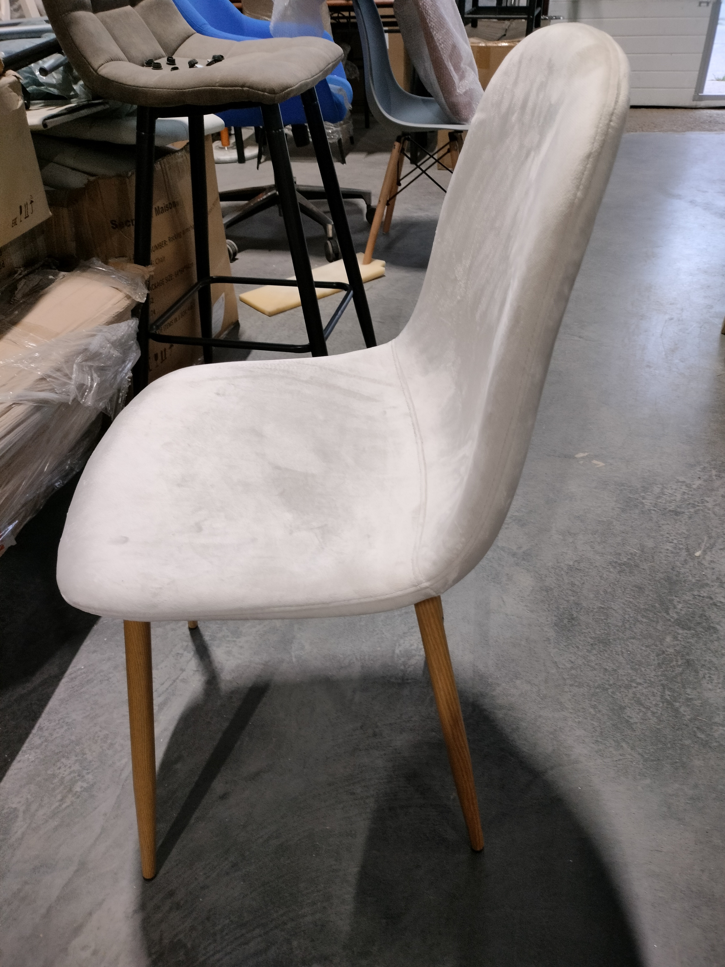 Стул BREEZE (mod. 4724) / 1 шт. в упаковке вельвет/металл, 44 х 53 х 87 см, Light beige (светло-бежевый) HLR1 / натуральный