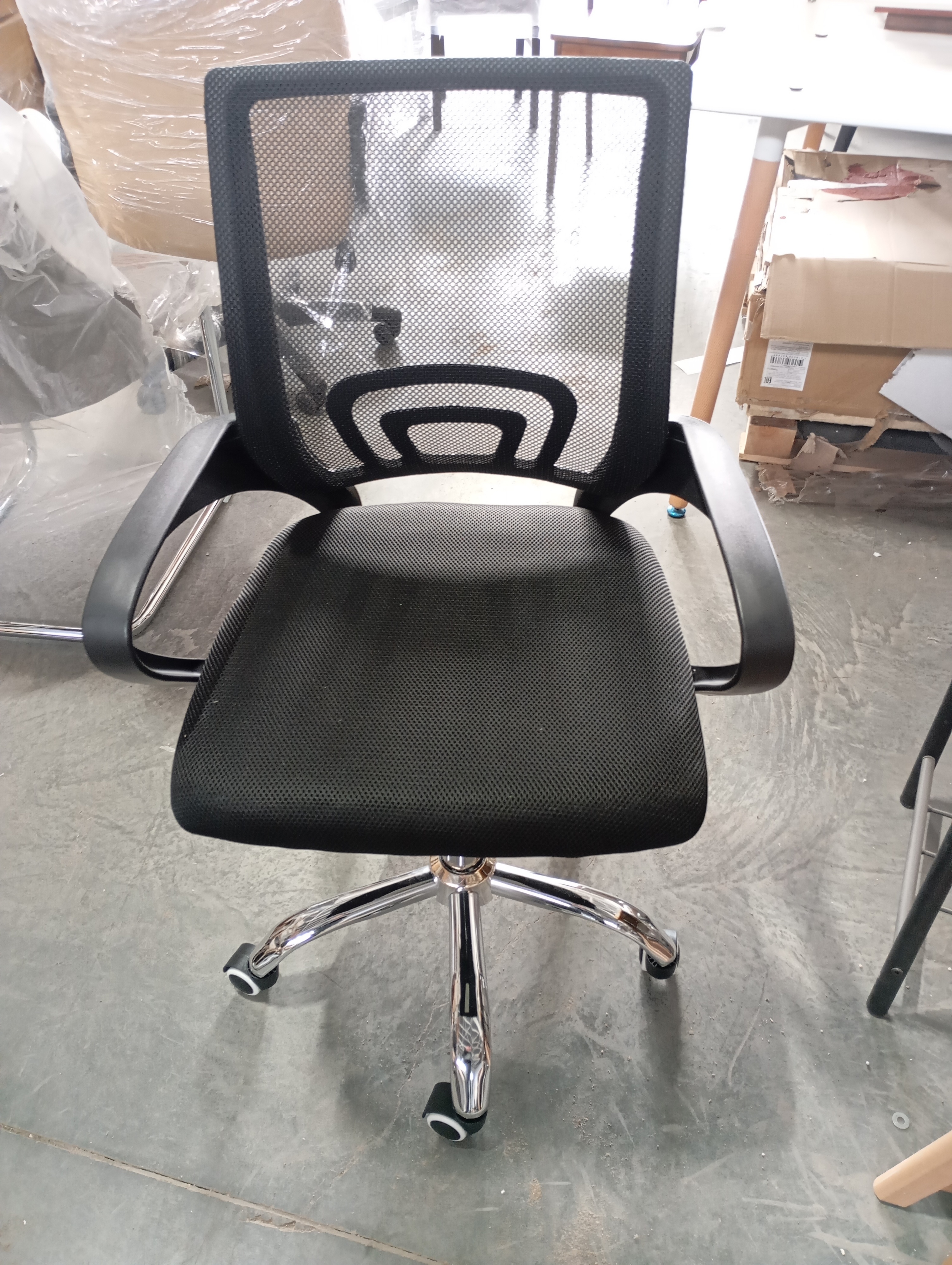 Кресло BM-520M / 1 шт. в упаковке ткань, черный