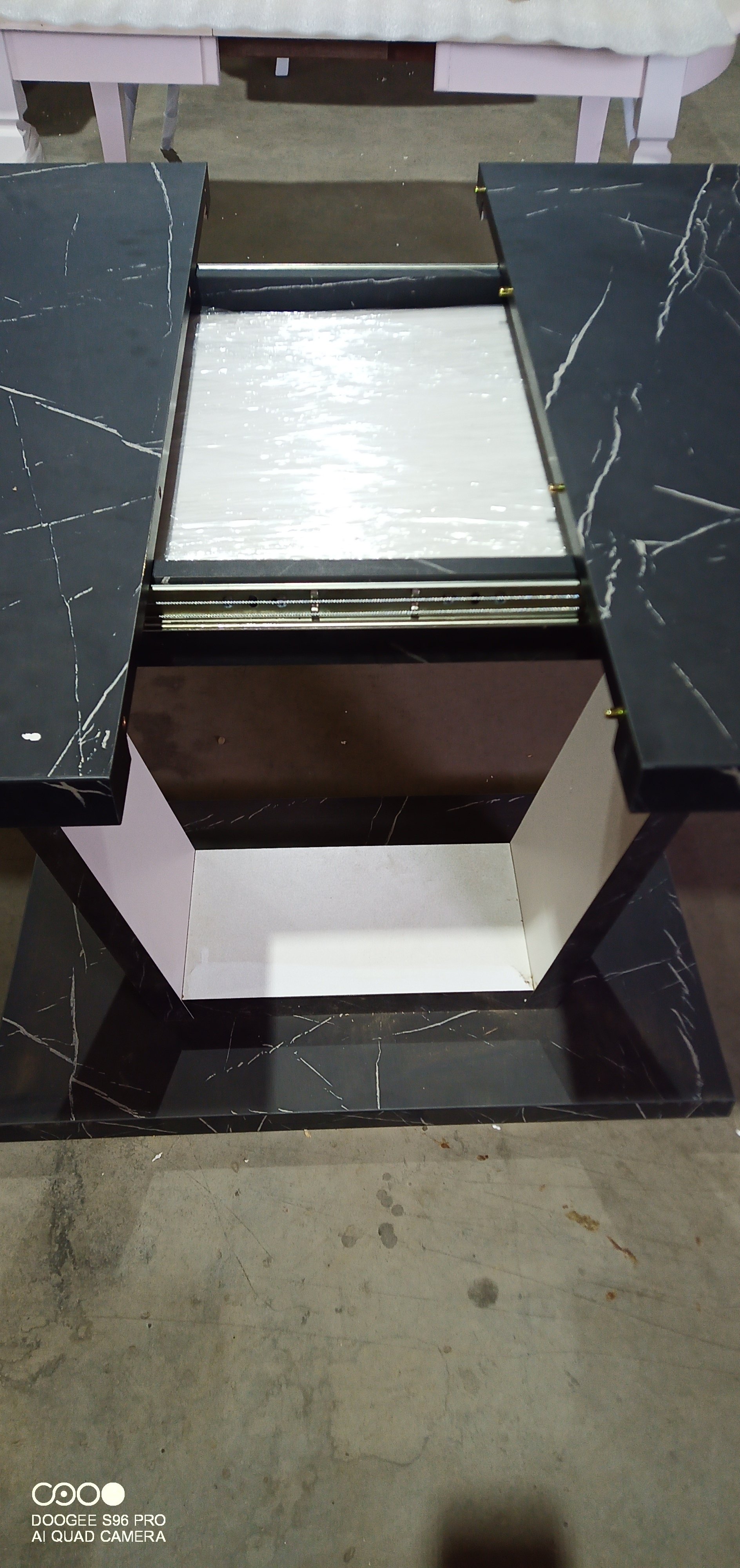 Стол обеденный раздвижной Вокс/Vox ЛДСП, 132-172х85х75,5см, мрамор черный/белый