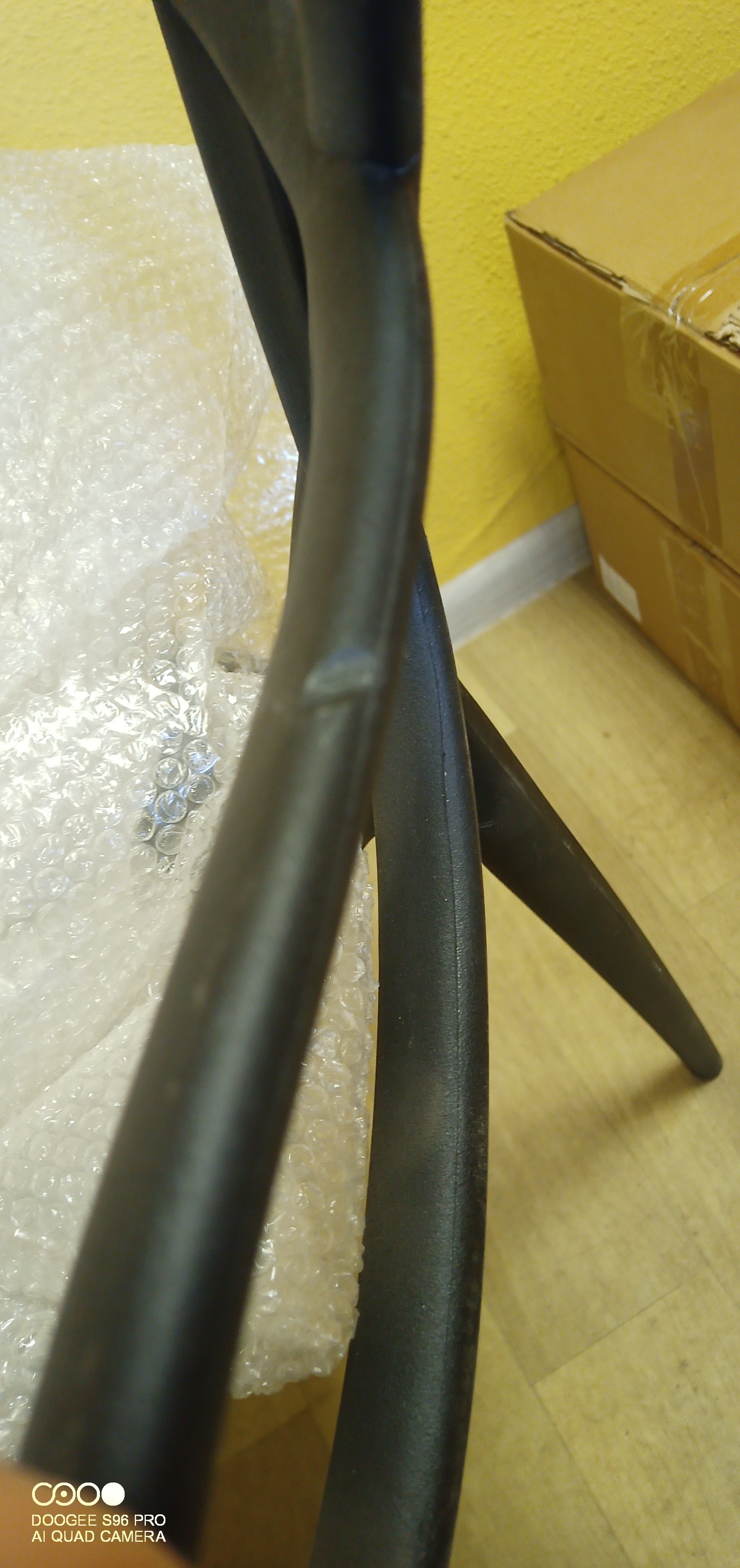 Стул Cat Chair (mod. 028) пластик, 53 x 59 x 82,5 см, черный (Black 3010)