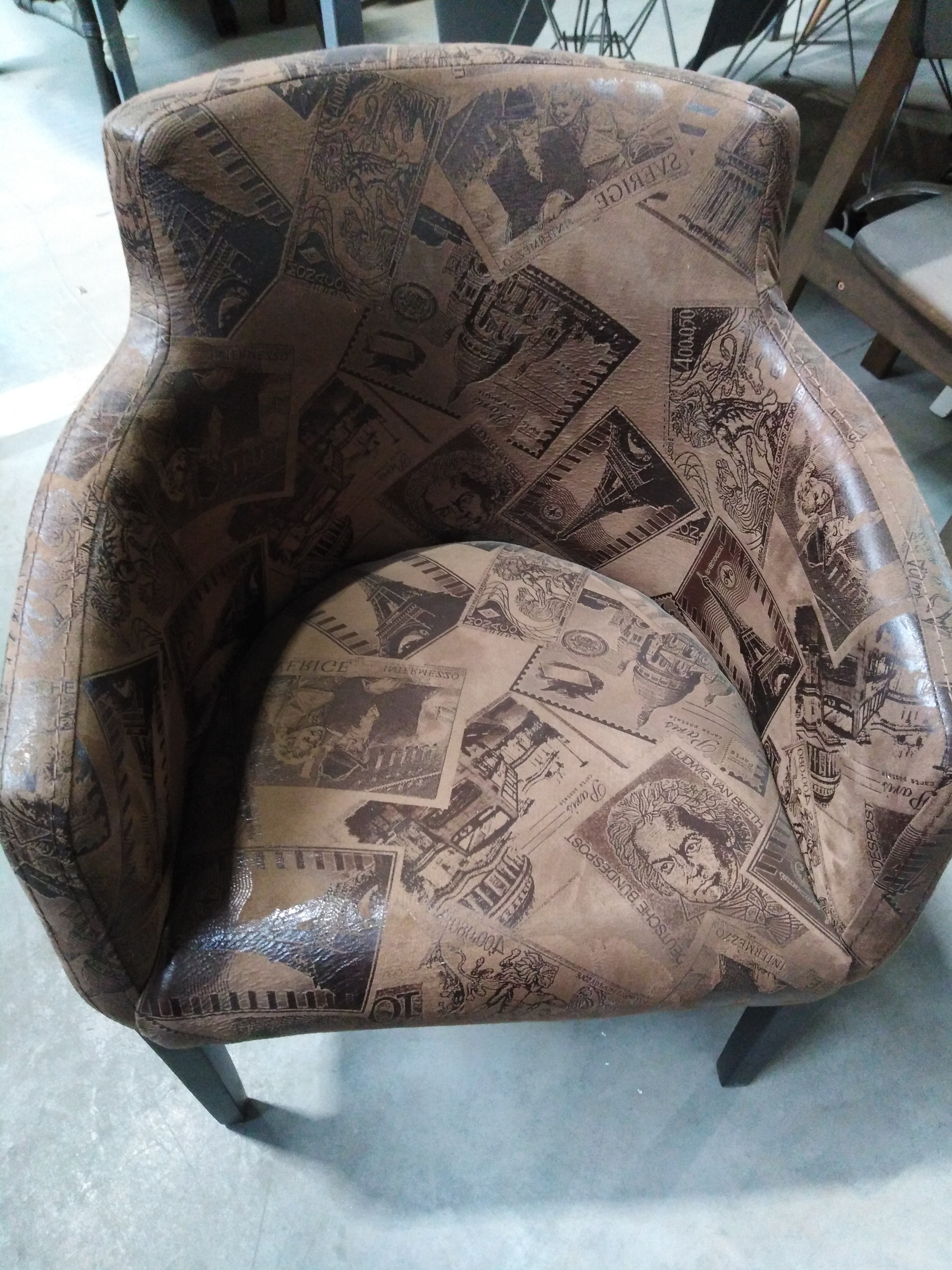 Кресло KNEZ Бук, 59,5 х 57 х 79,5 см , ножки: wenge, ткань: коричневый (mega office 34)