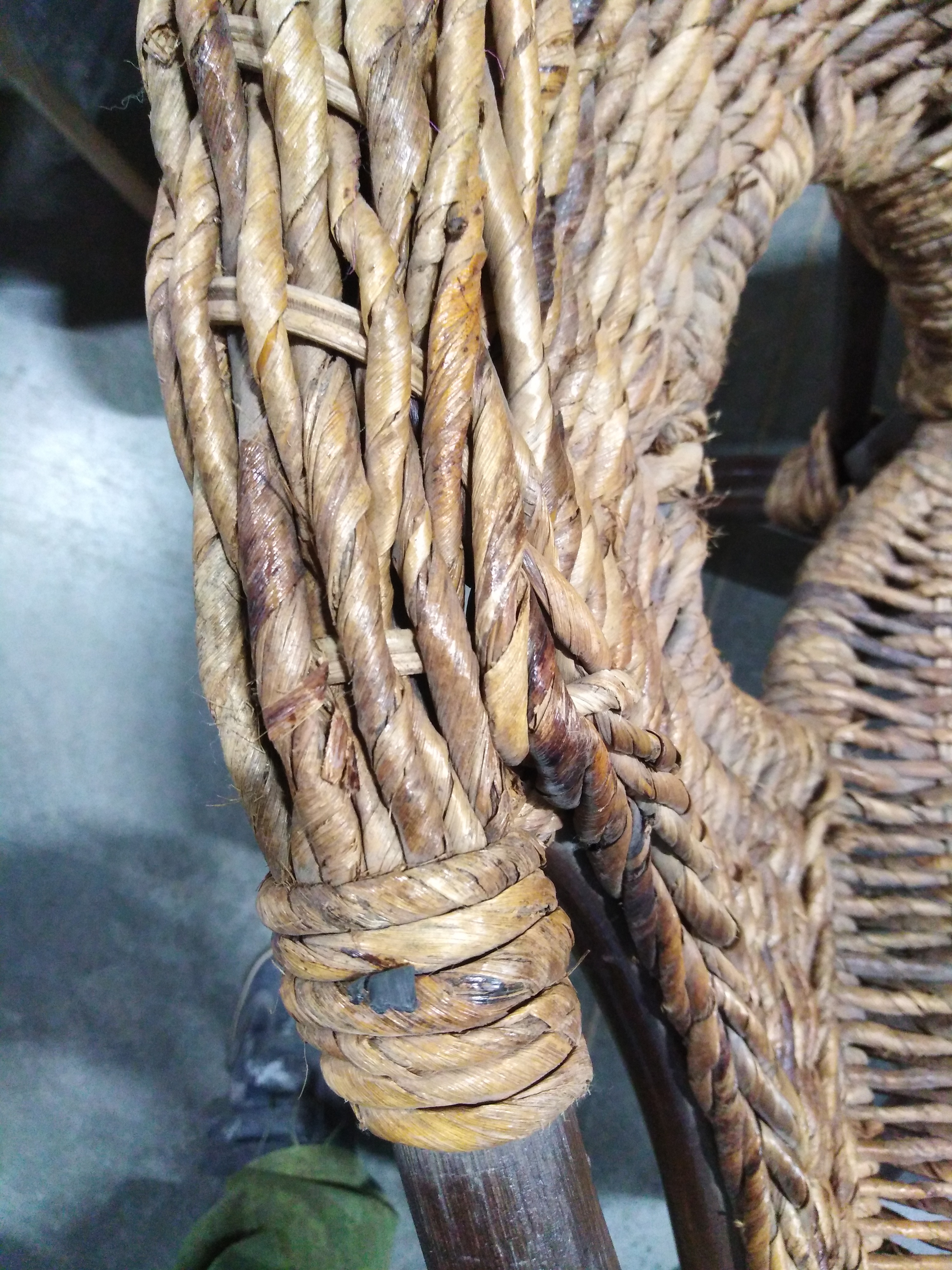 Диван "Mandalino" 05/21C /без подушек/ ротанг, walnut (грецкий орех), плетение-банановые листья