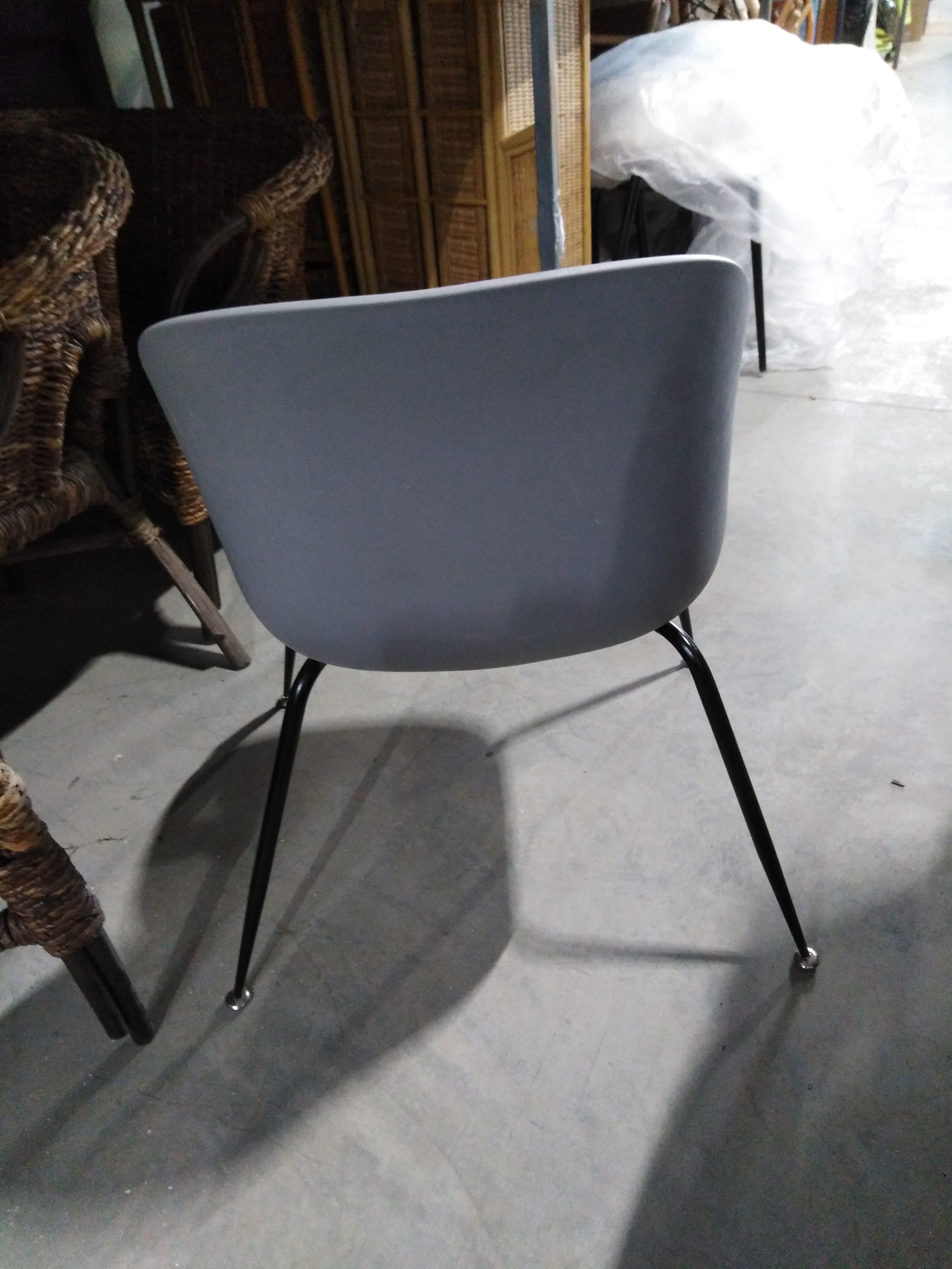 Стул Beetle Chair (mod.70) металл/пластик, 46*57,5*86см, серый